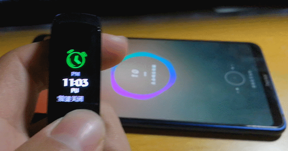 【荣耀少年】超高性价的荣耀手环4开局火爆都是因为…