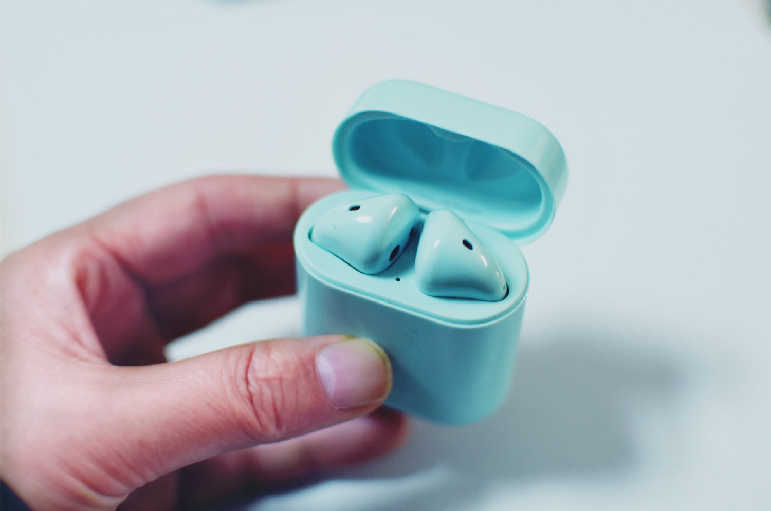 荣耀FlyPods——舒适便捷时尚首选