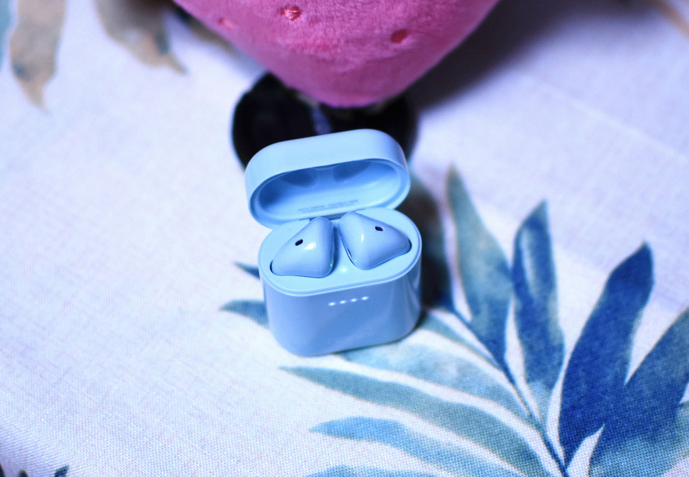 荣耀FlyPods——舒适便捷时尚首选