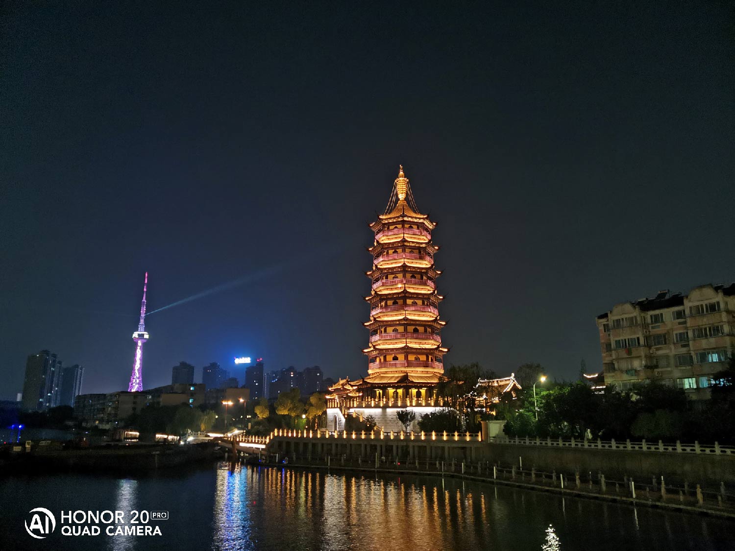 荣耀20 PRO超广角带你看更广阔的世界 