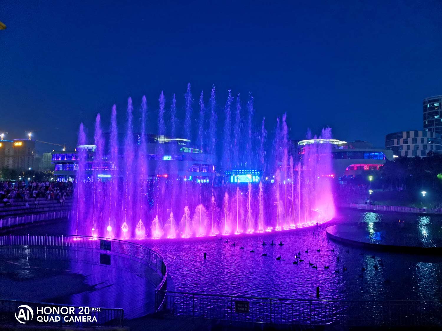 荣耀20 PRO超广角带你看更广阔的世界 