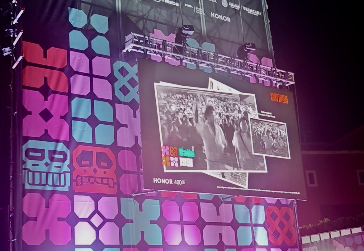 荣耀AI赋能文化艺术创新, 点亮墨西哥塞万提诺文化节