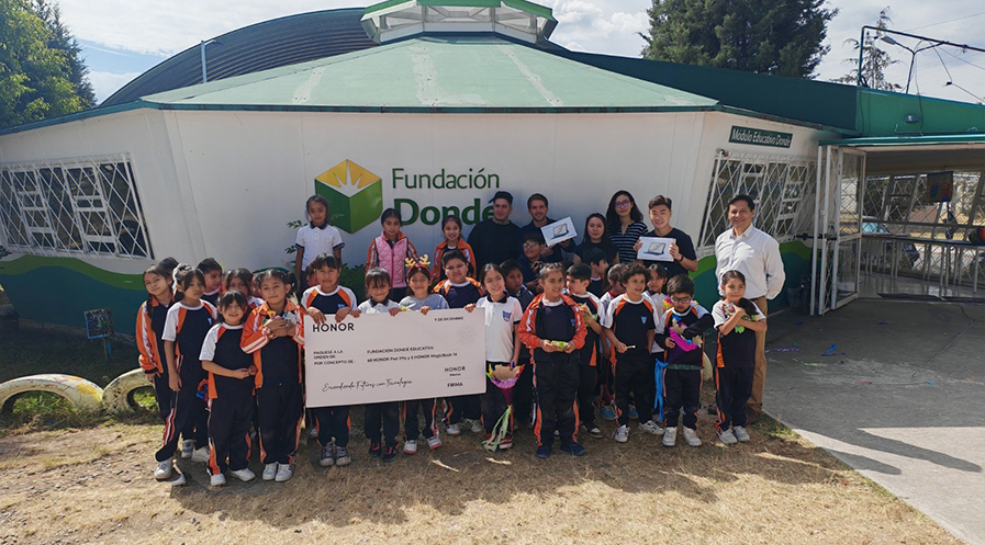 科技向善，荣耀赋能墨西哥青少年数字未来