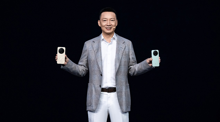 开新局见未来，荣耀发布首款自进化AI原生手机荣耀Magic8系列