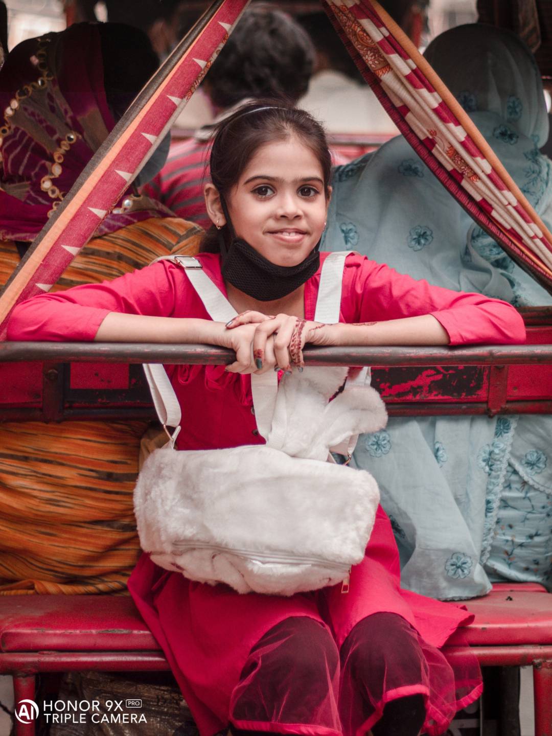 印度粉丝DeeptiRao 用荣耀9X Pro拍摄