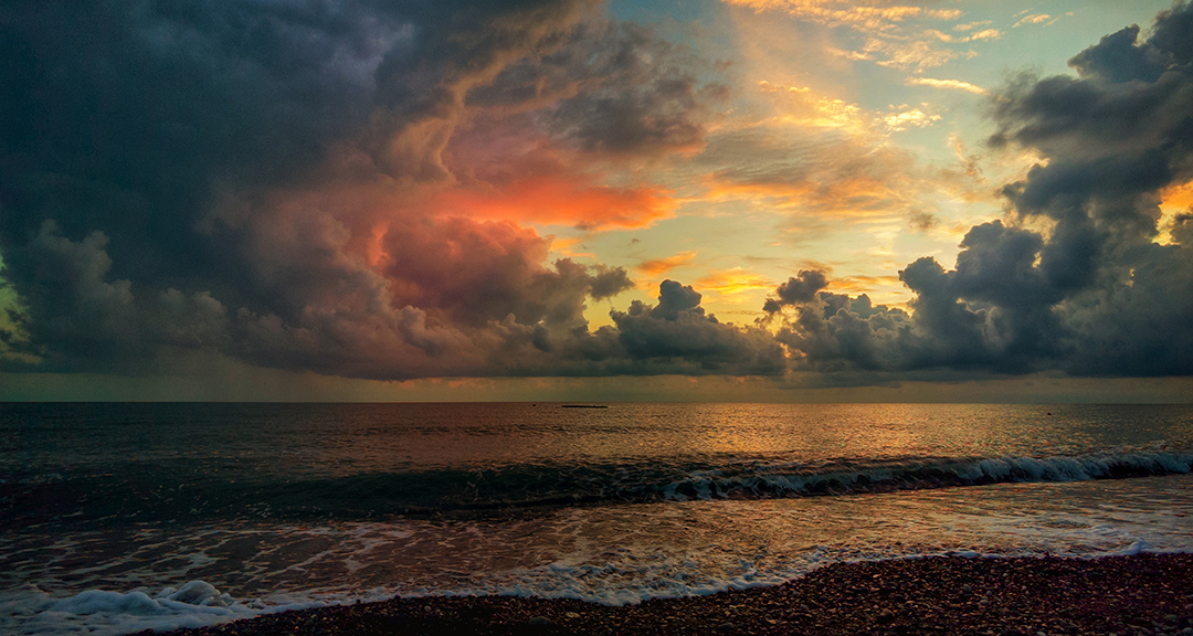 俄罗斯粉丝 Zkv 用荣耀手机拍摄