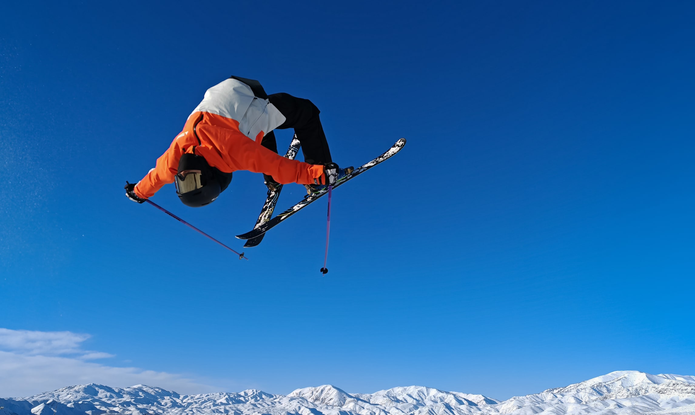 为动容，添从容