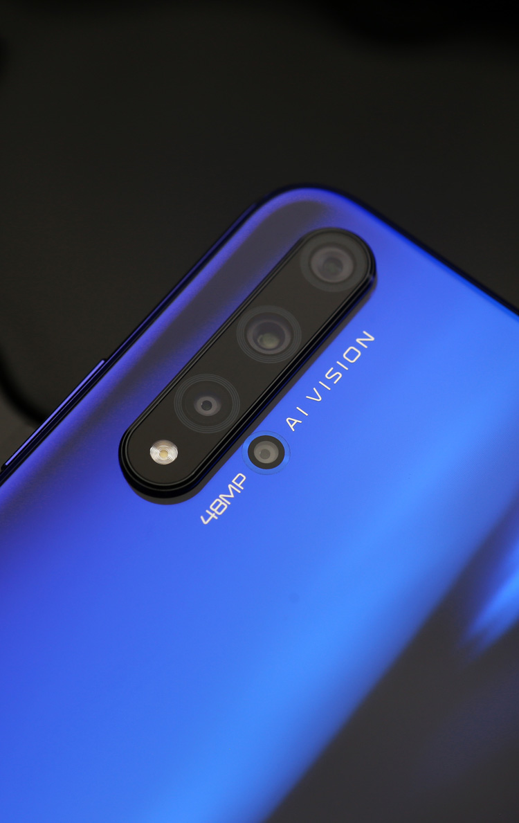 HONOR 20