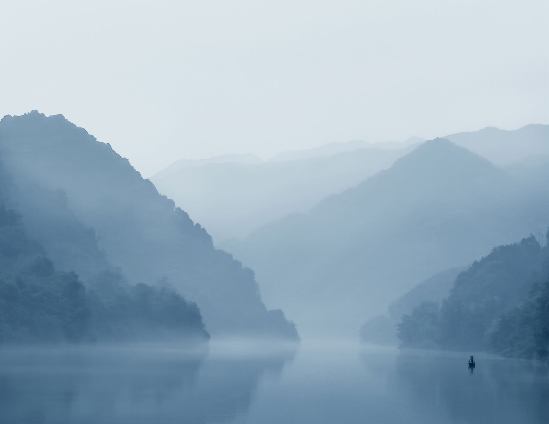 轻舟已过万重山