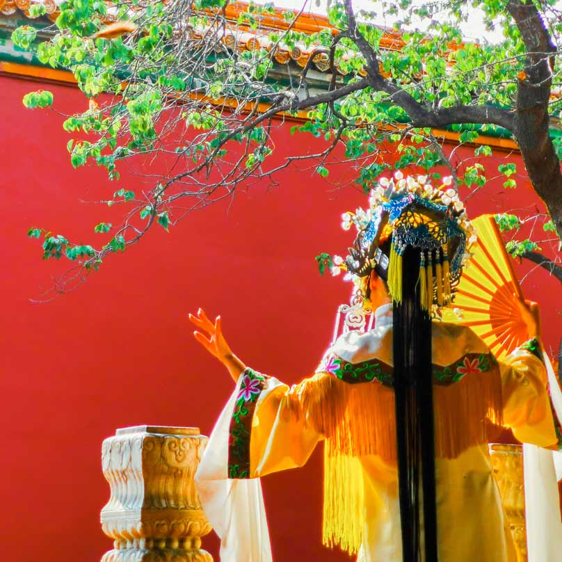 一颦一笑一回眸