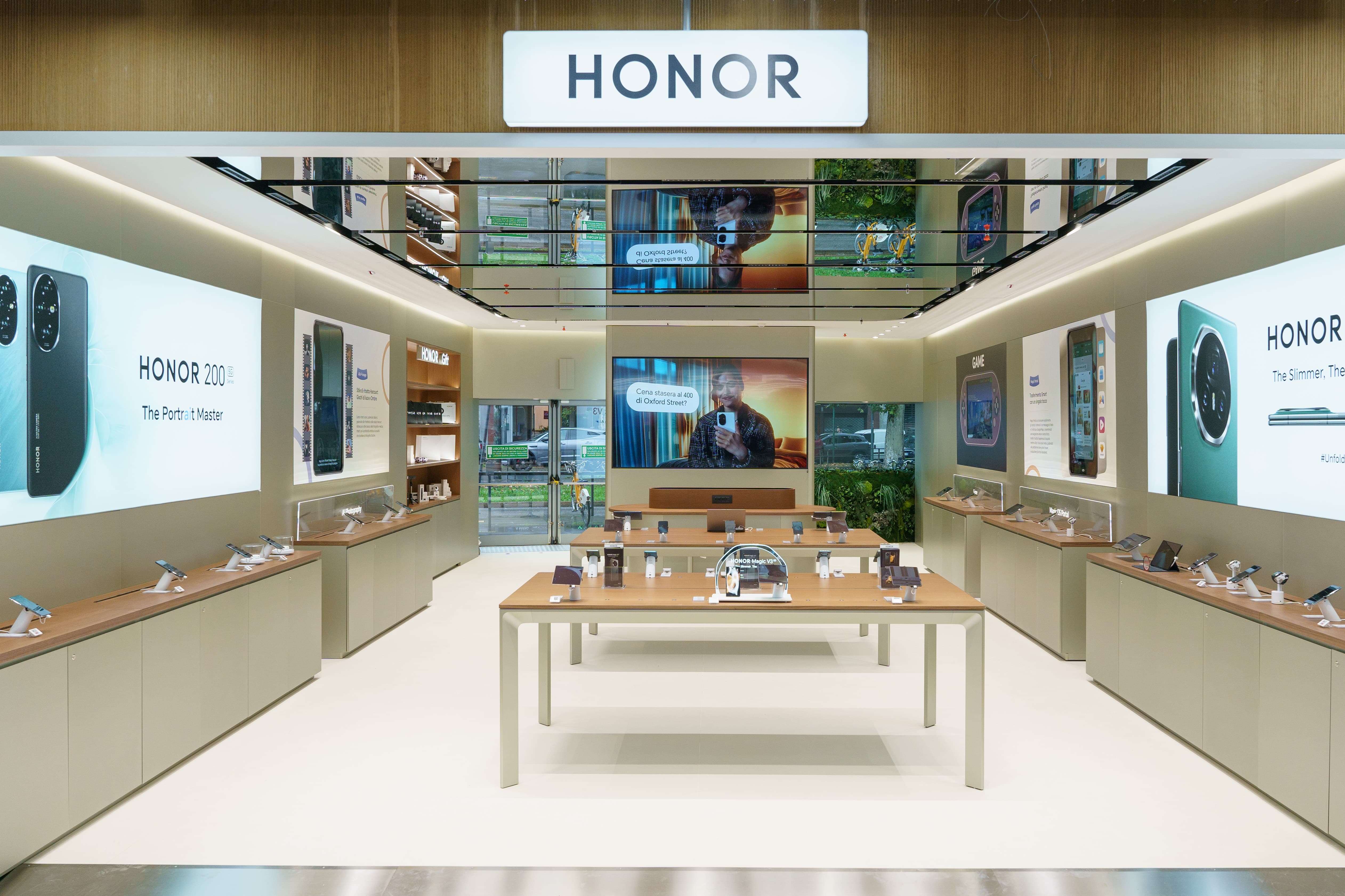HONOR Retail Store