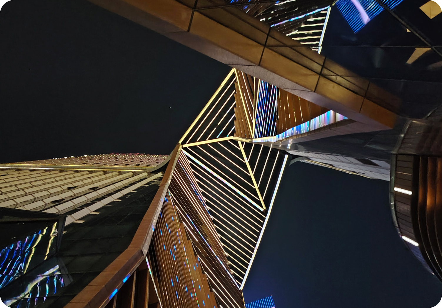 108MP Ultra-clear AI Night Mode Camera 2