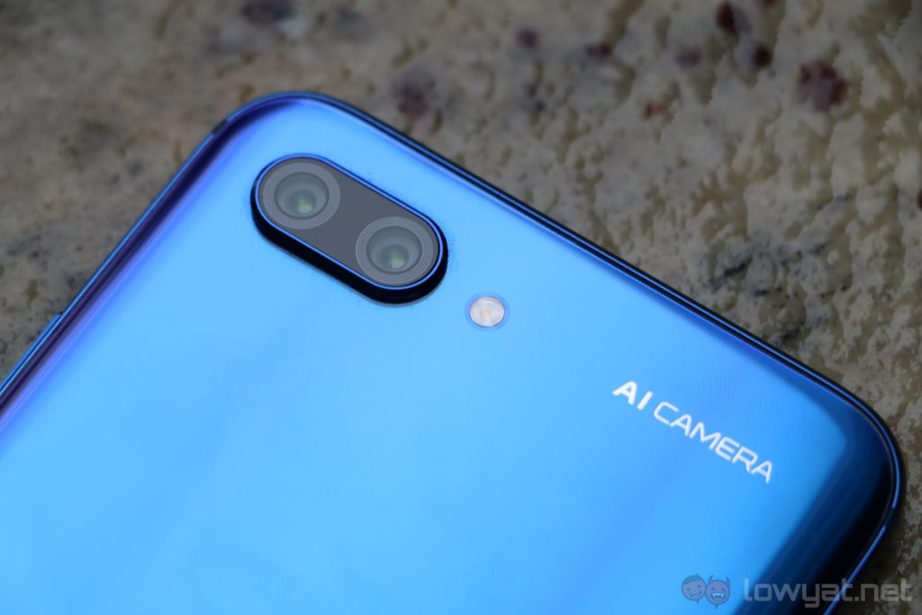 HONOR 10 review eye catching affordable average ai camera
