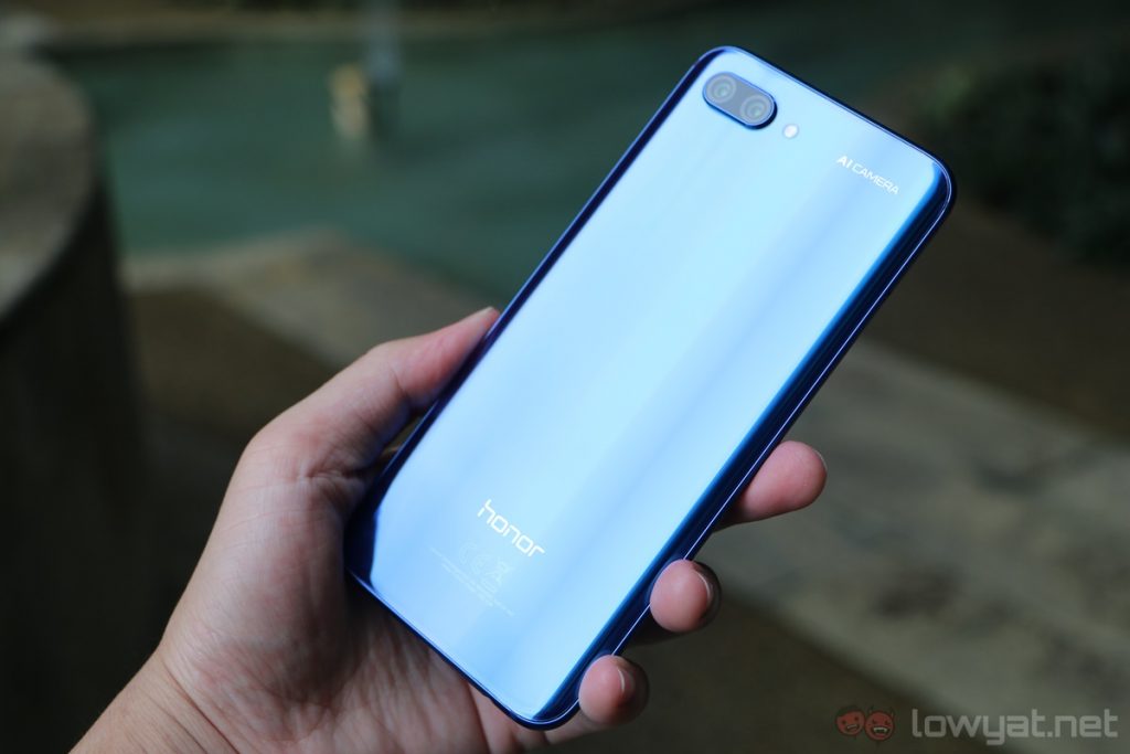 HONOR 10 review eye catching affordable average ai camera