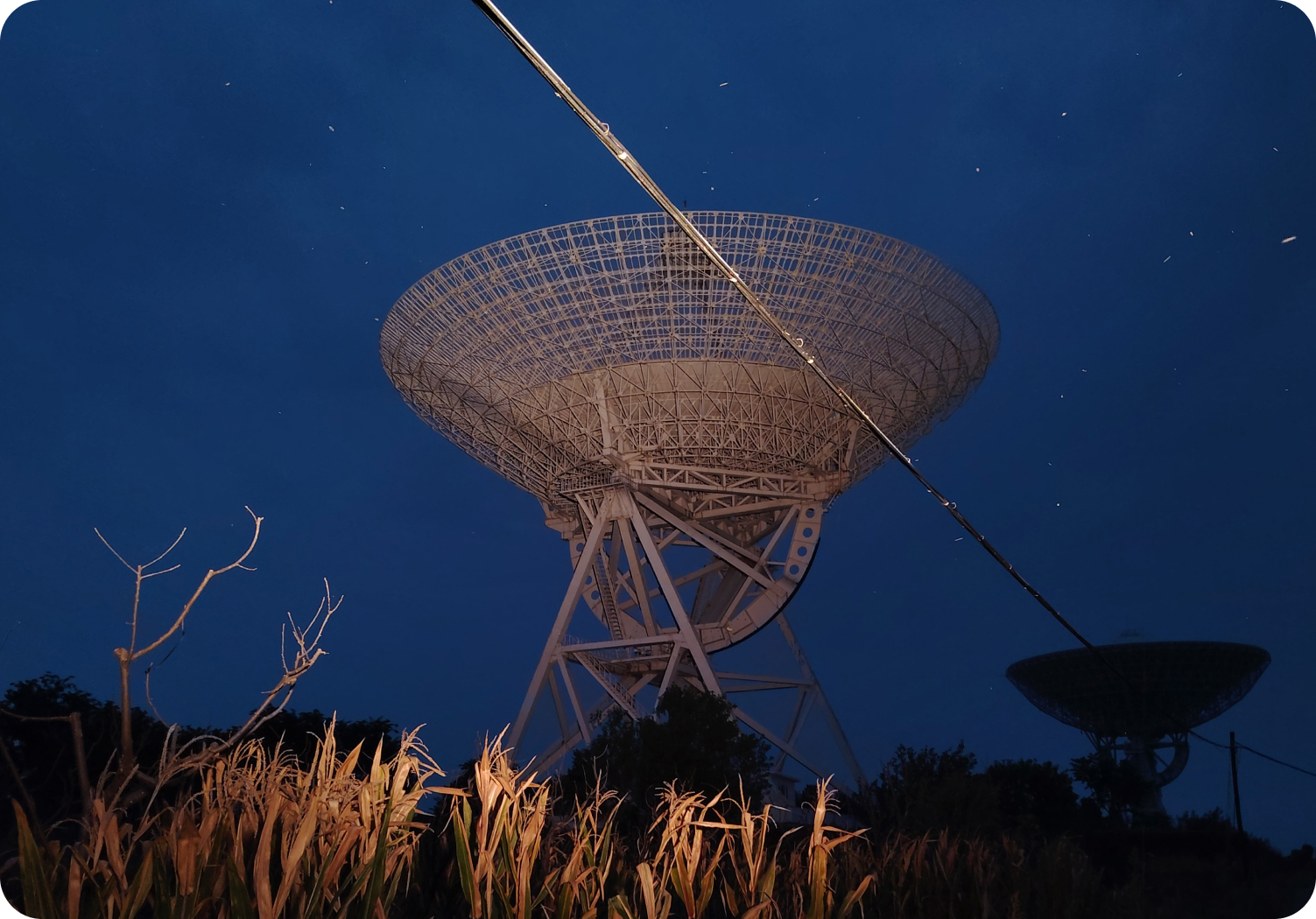 كاميرا 108MP فائقة الوضوح مع وضع تصوير ليلي بالذكاء الاصطناعي 2