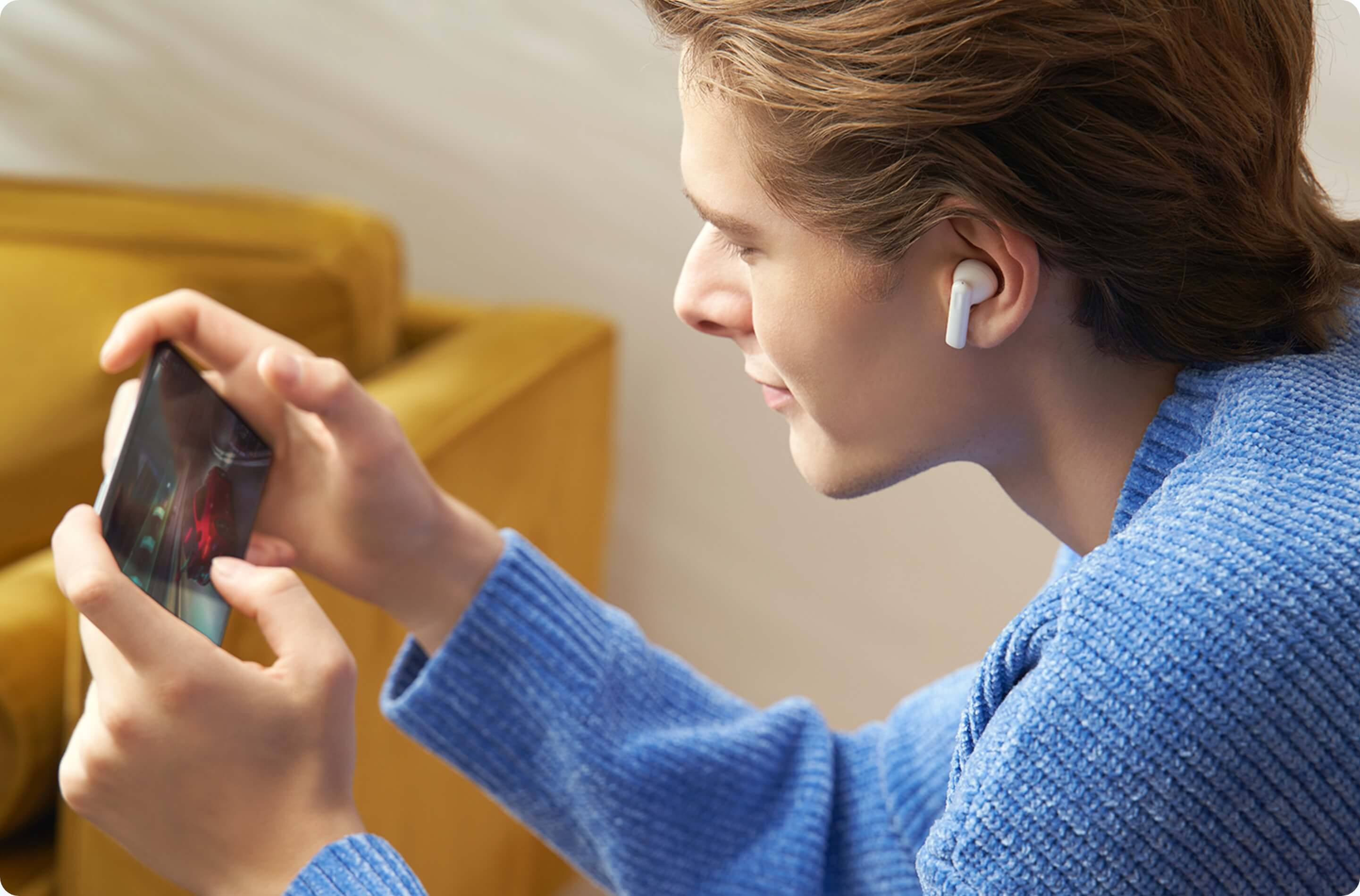 Simultaneous Images and Sound Low Latency to Get A Better Position in Games